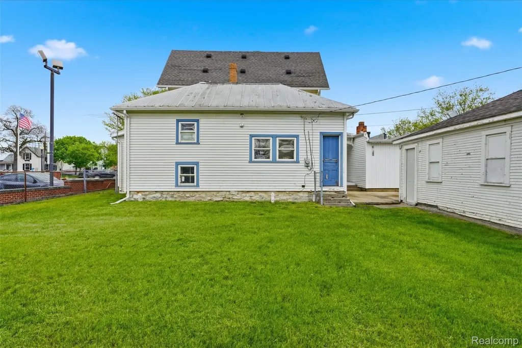 26249 E Huron River Drive Flat Rock City MI 48134