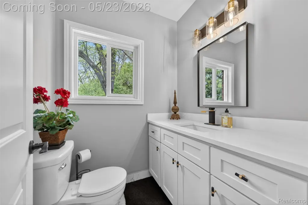 30935 Perrys Crossing Farmington Hills City MI 48331