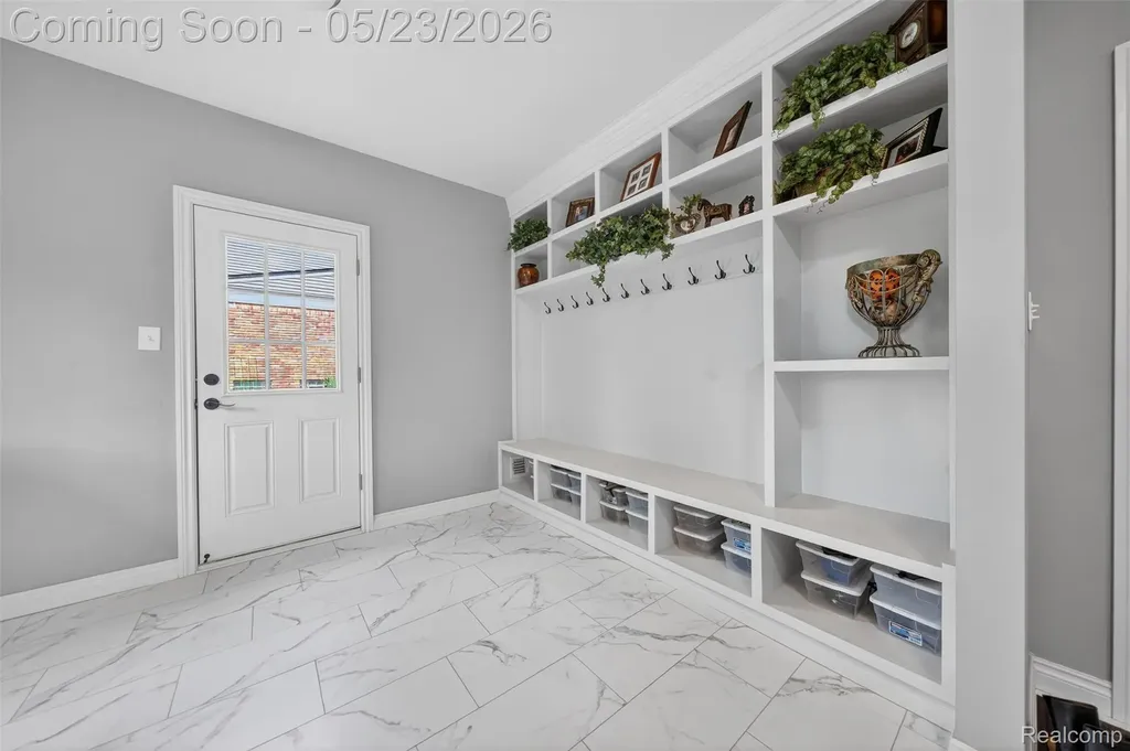 30935 Perrys Crossing Farmington Hills City MI 48331