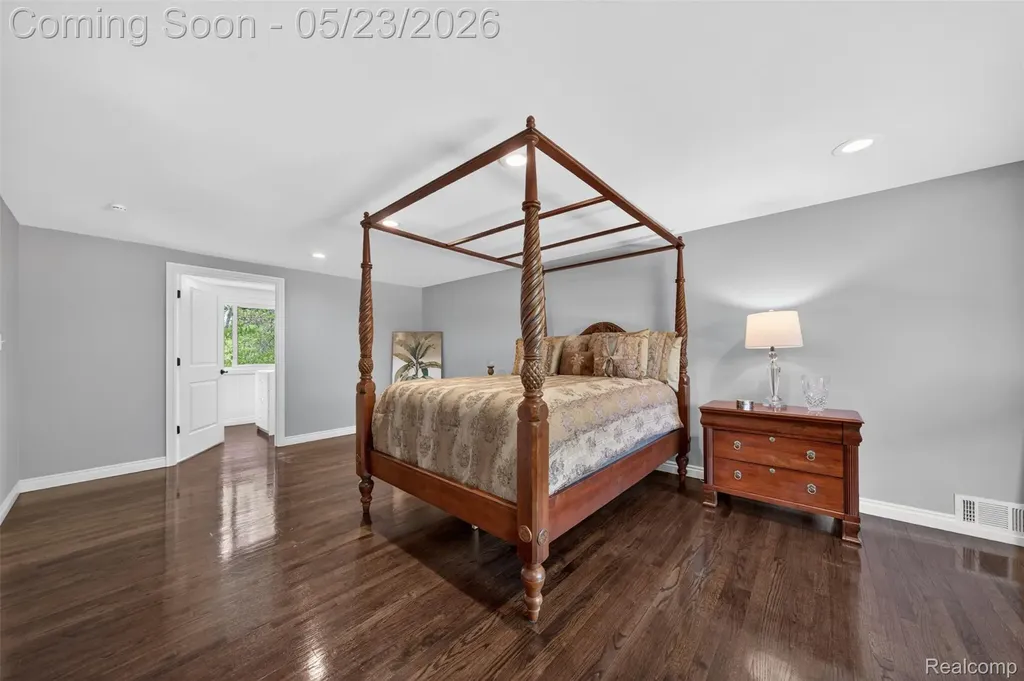30935 Perrys Crossing Farmington Hills City MI 48331