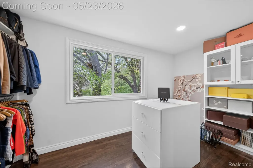 30935 Perrys Crossing Farmington Hills City MI 48331