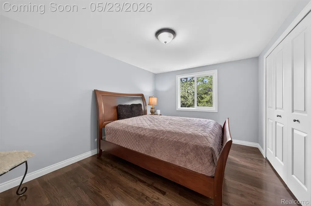 30935 Perrys Crossing Farmington Hills City MI 48331