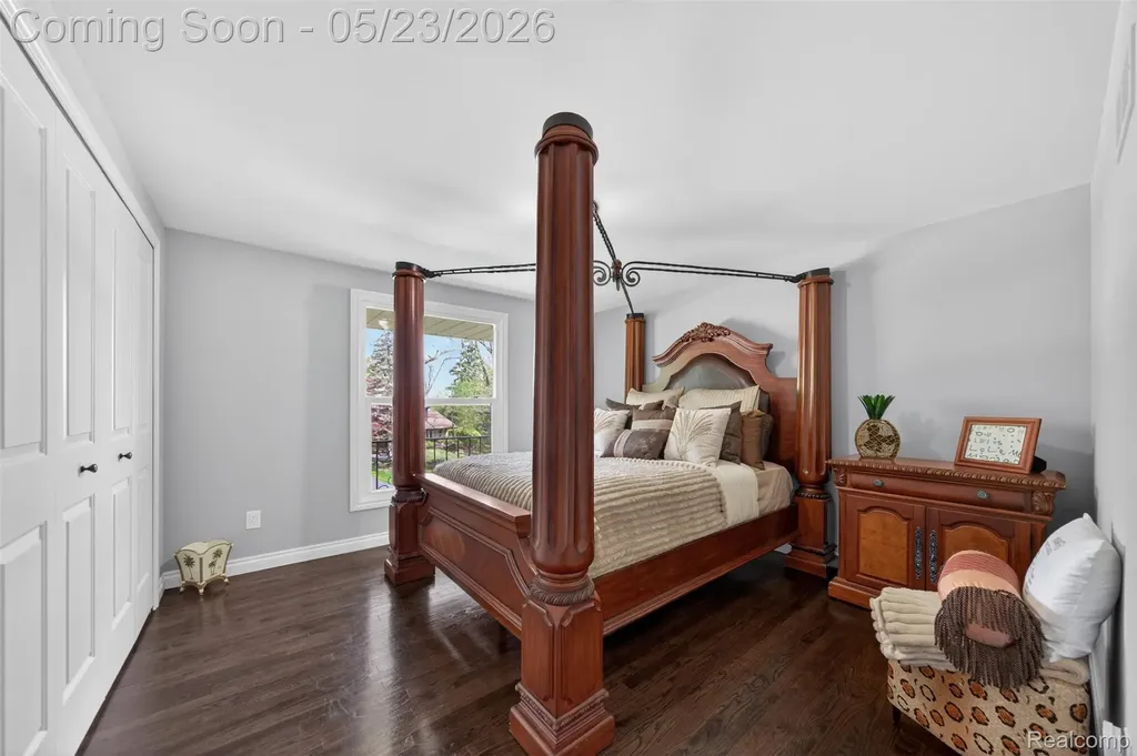 30935 Perrys Crossing Farmington Hills City MI 48331