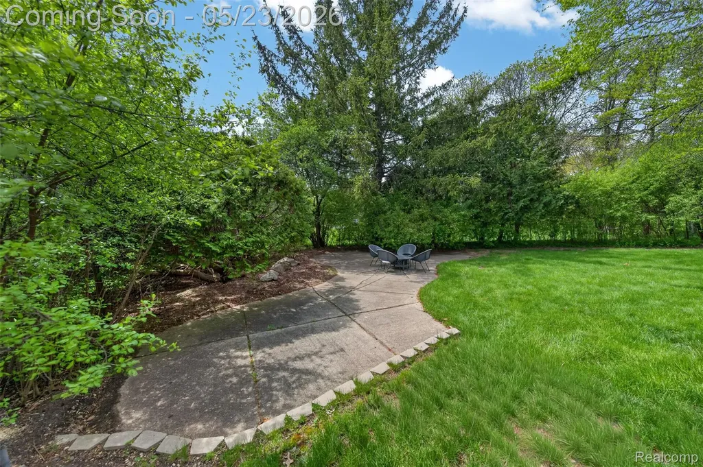 30935 Perrys Crossing Farmington Hills City MI 48331
