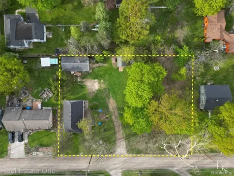 1850-1852 Ward Road Bloomfield Charter Township MI 48302