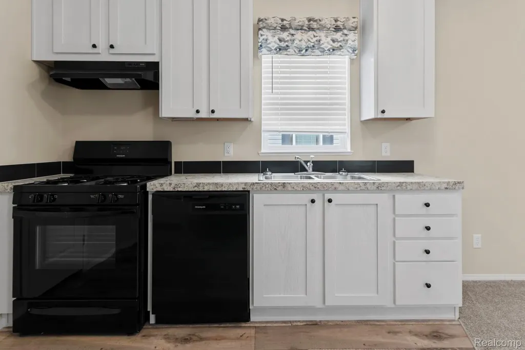 11047 Silver View Court Green Oak Township MI 48178