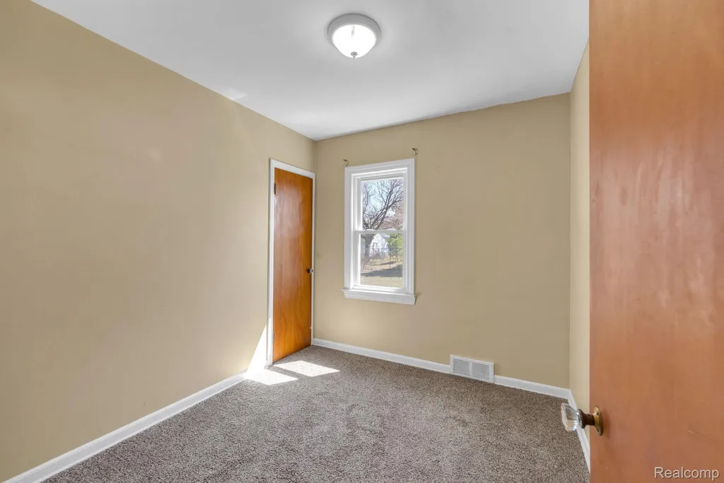 24901 Joy Road Dearborn Heights City MI 48127