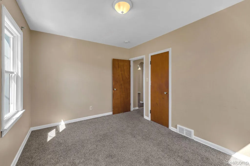 24901 Joy Road Dearborn Heights City MI 48127