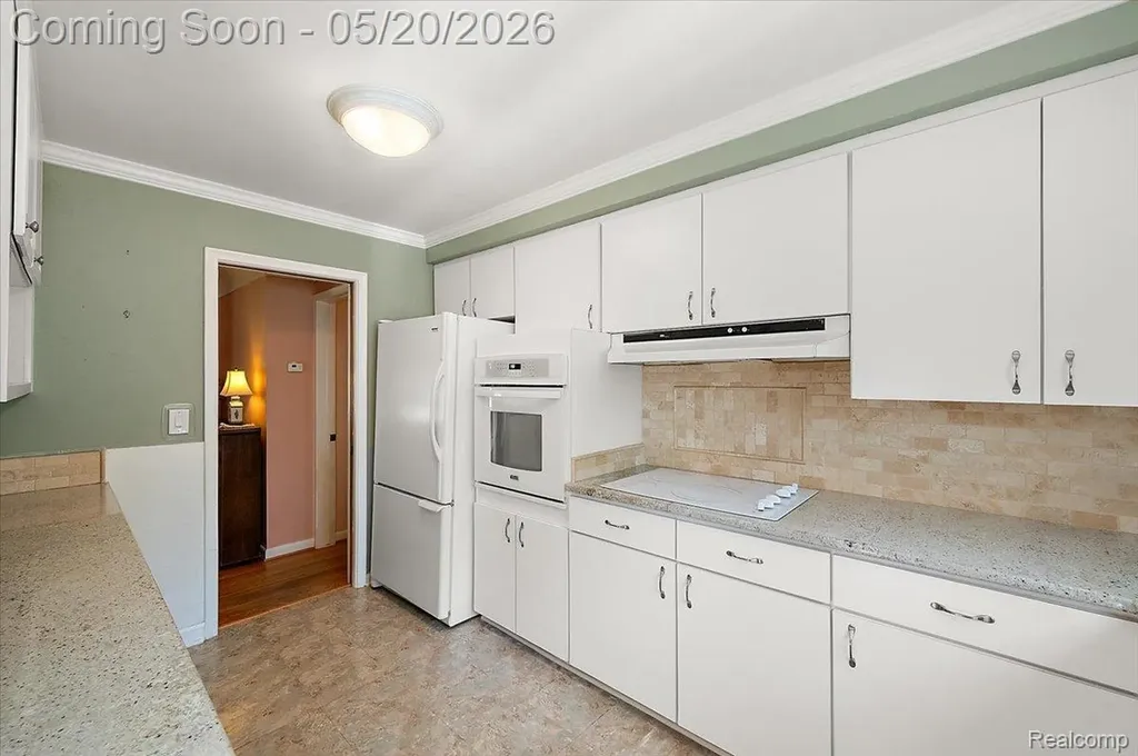 28416 Westerleigh Road Farmington Hills City MI 48334