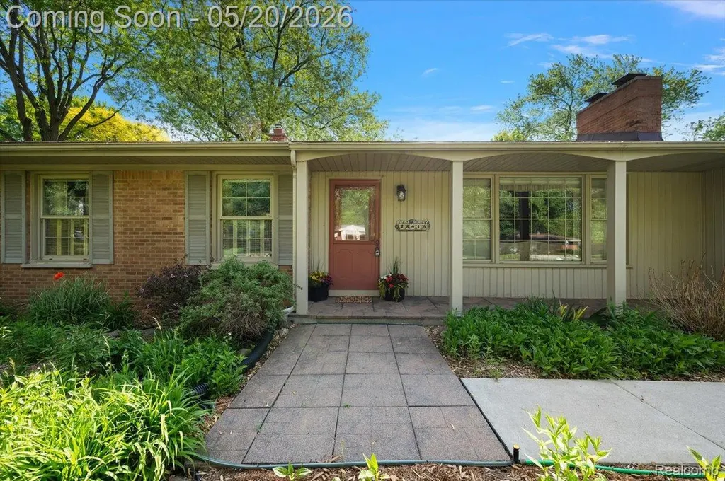 28416 Westerleigh Road Farmington Hills City MI 48334