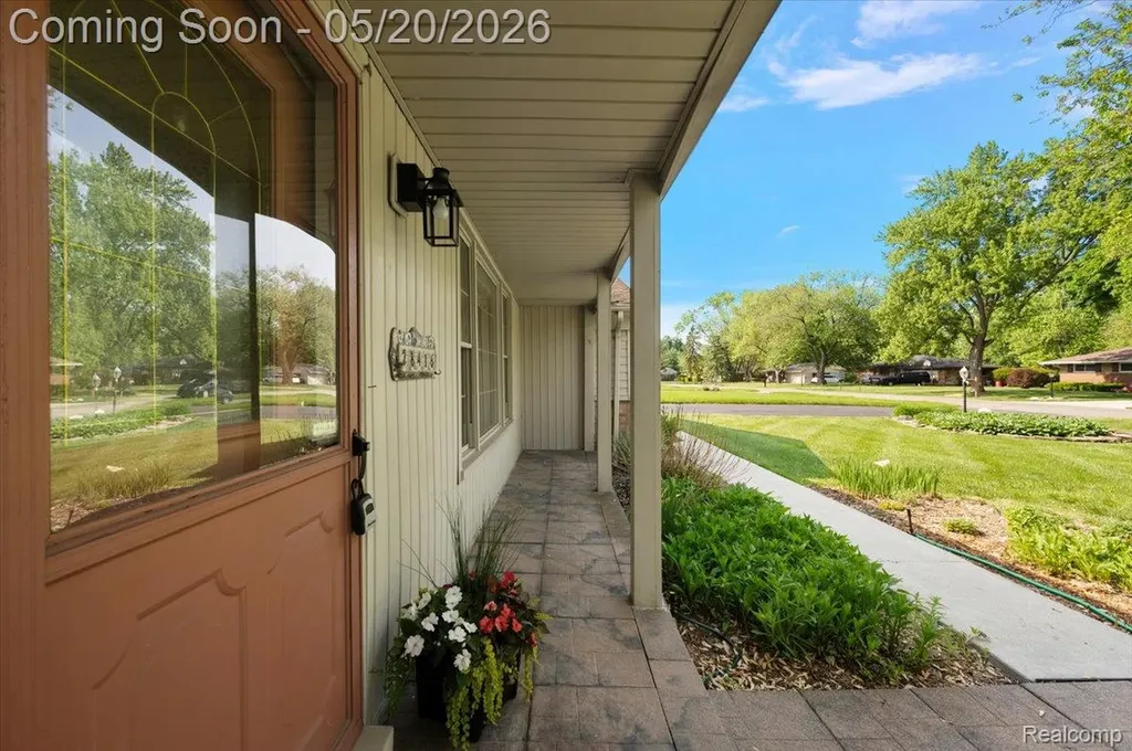 28416 Westerleigh Road Farmington Hills City MI 48334
