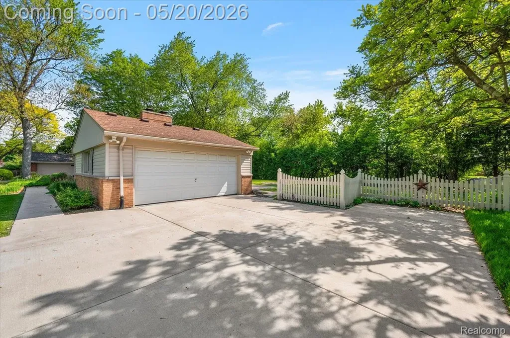 28416 Westerleigh Road Farmington Hills City MI 48334