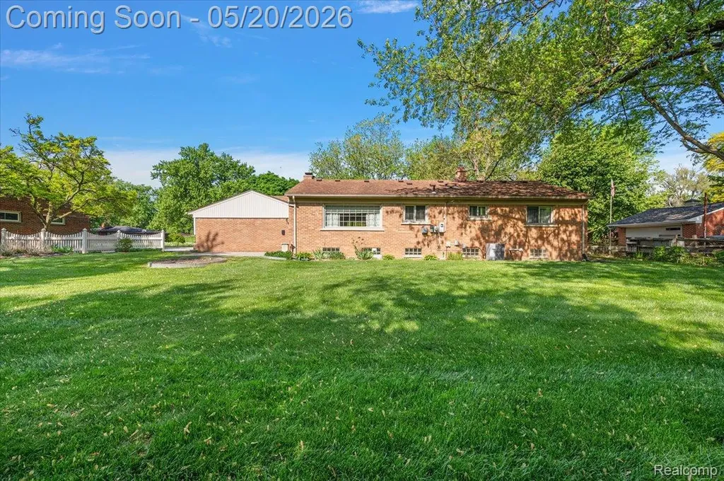 28416 Westerleigh Road Farmington Hills City MI 48334