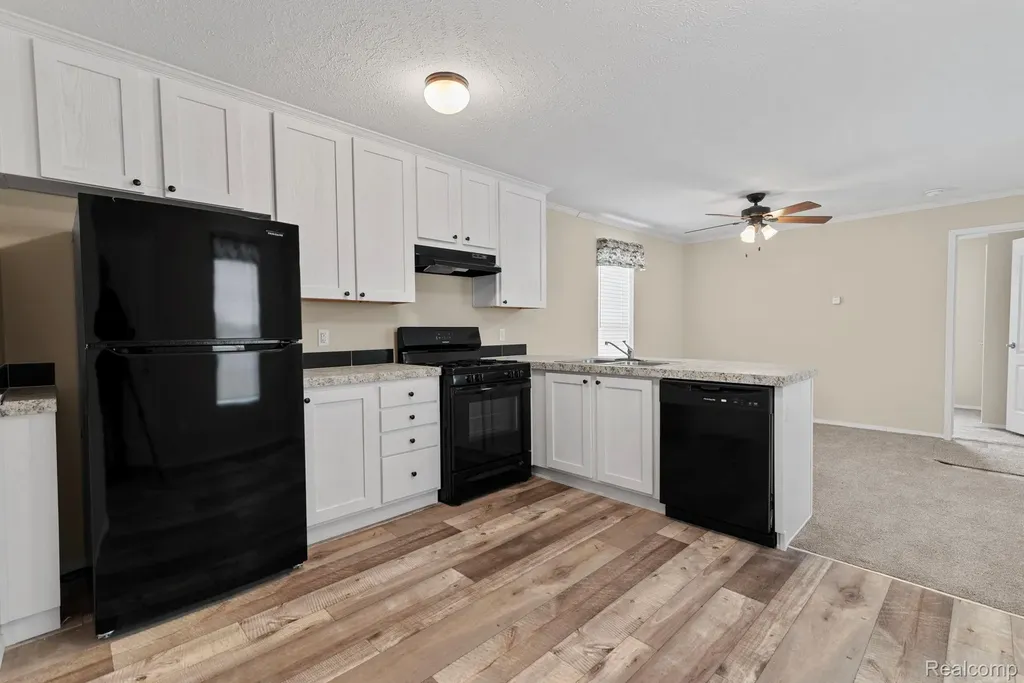 11055 Silver View Court Green Oak Township MI 48178