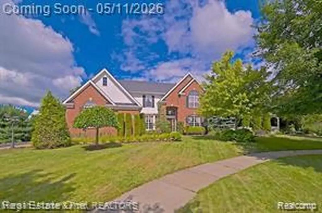 5370 Plantation Drive Commerce Charter Township MI 48382
