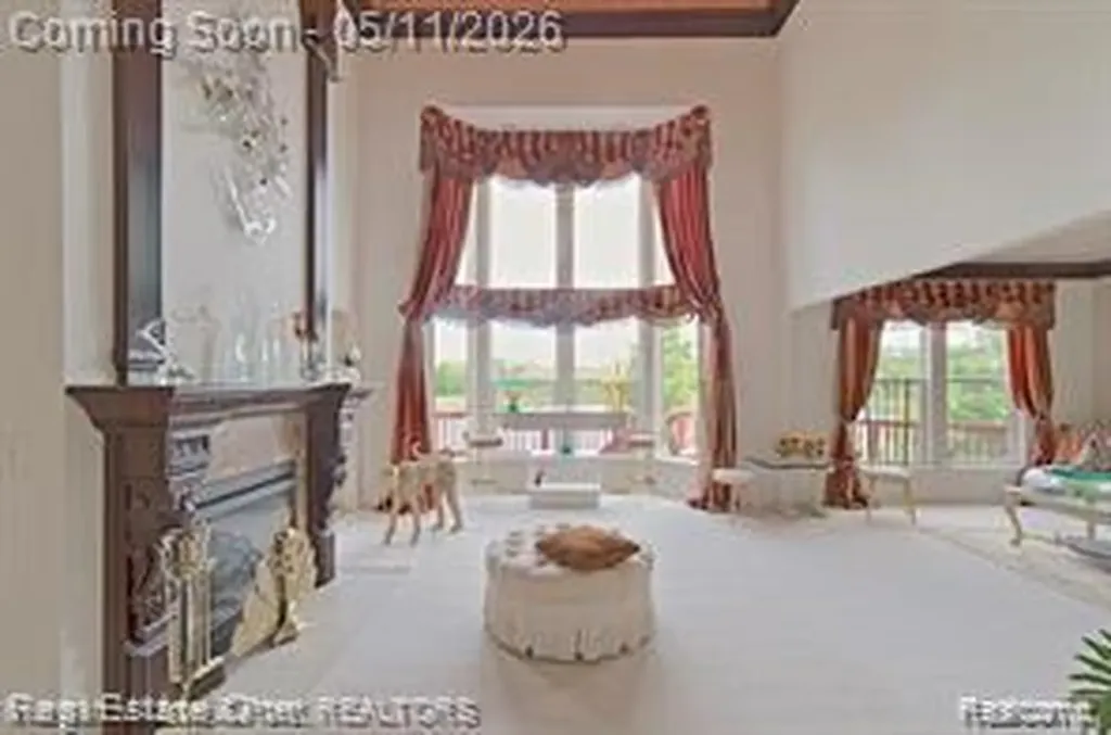 5370 Plantation Drive Commerce Charter Township MI 48382