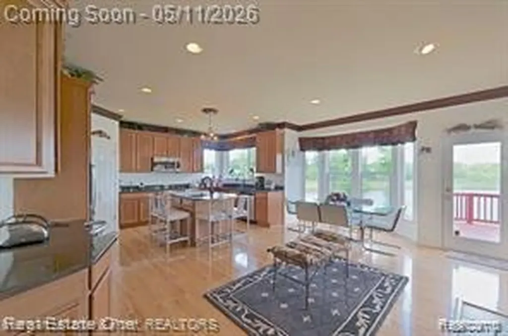 5370 Plantation Drive Commerce Charter Township MI 48382