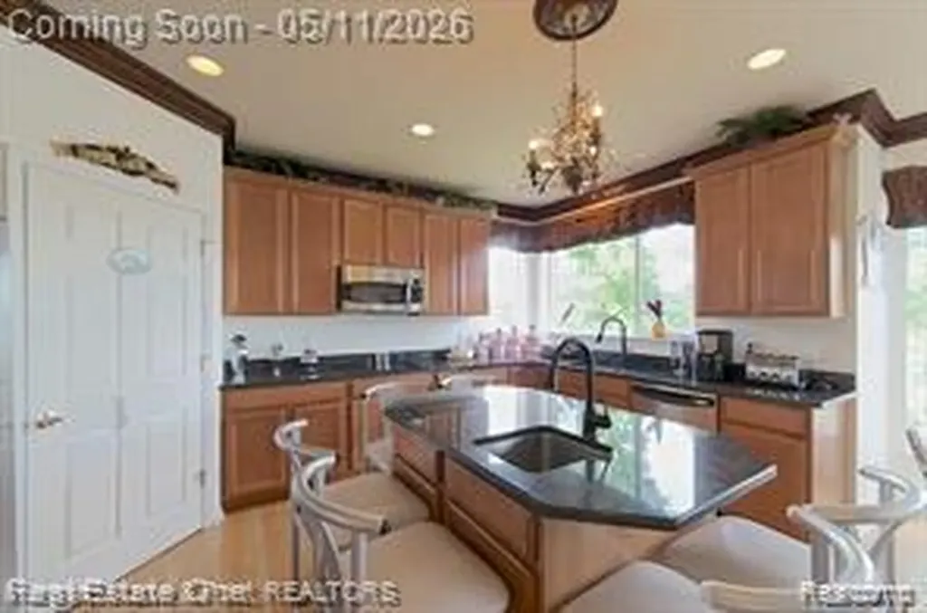 5370 Plantation Drive Commerce Charter Township MI 48382