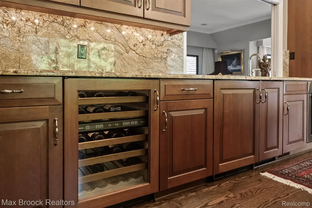 969 Bloomfield Woods Bloomfield Hills City MI 48304