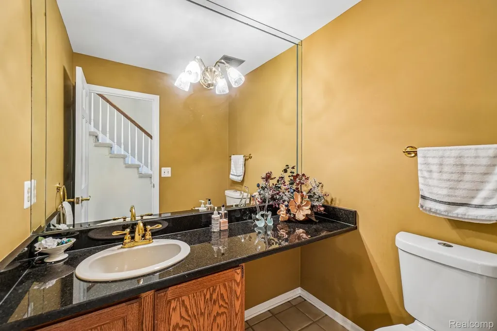 4523 Rivers Edge Drive Troy City MI 48098