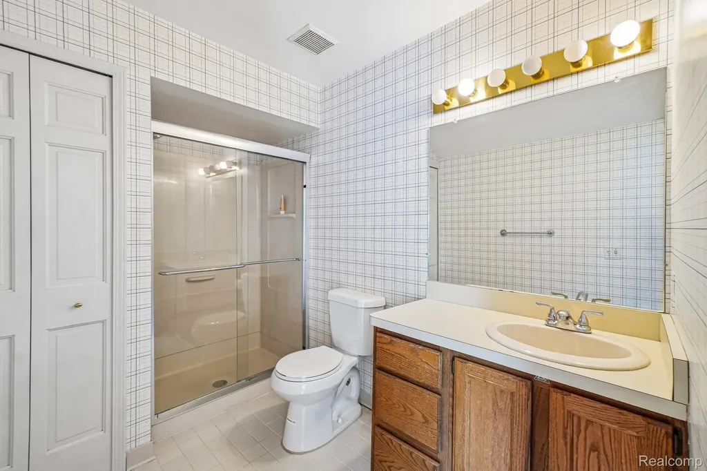 4523 Rivers Edge Drive Troy City MI 48098