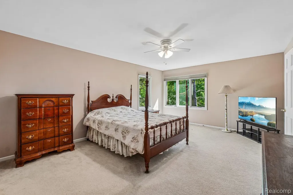 4523 Rivers Edge Drive Troy City MI 48098