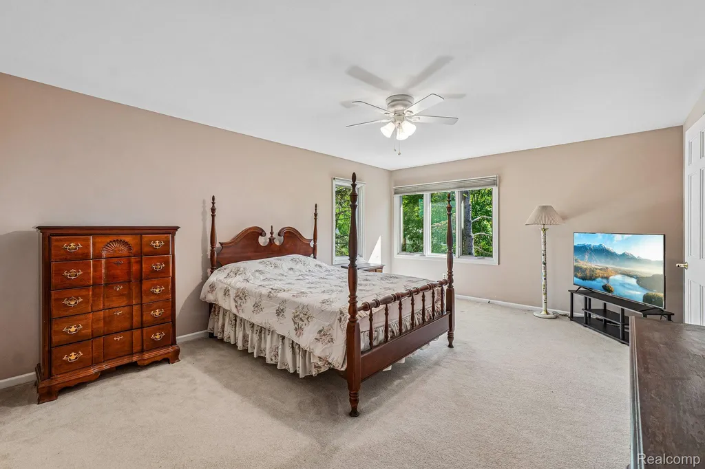 4523 Rivers Edge Drive Troy City MI 48098