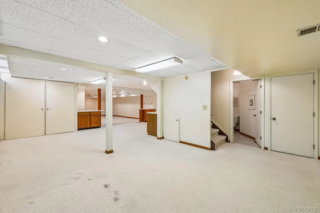 4523 Rivers Edge Drive Troy City MI 48098