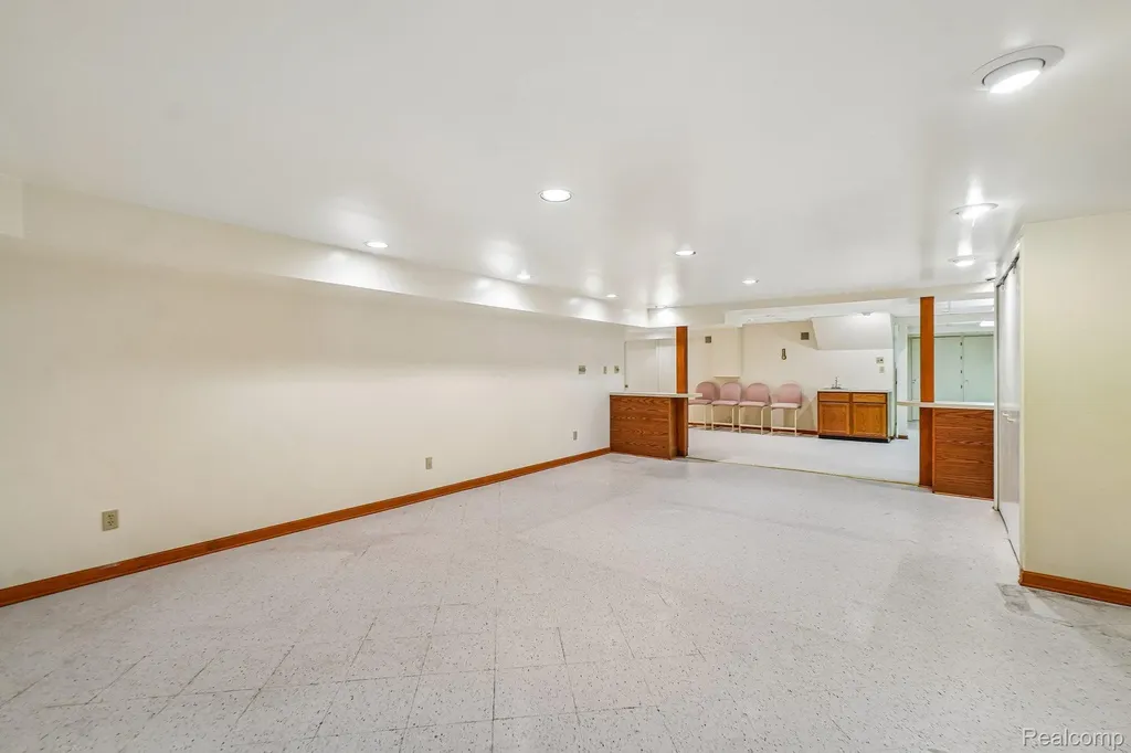4523 Rivers Edge Drive Troy City MI 48098