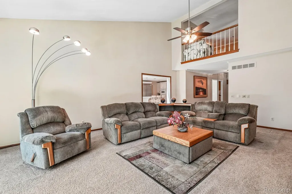 4523 Rivers Edge Drive Troy City MI 48098