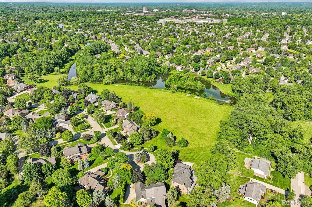 4523 Rivers Edge Drive Troy City MI 48098