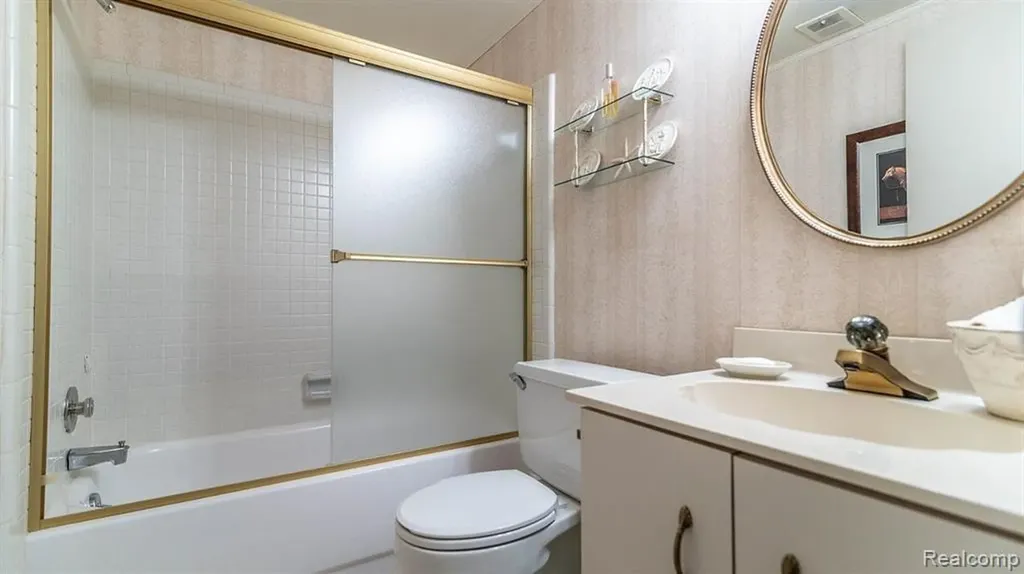 38226 Ann Arbor Trail Livonia City MI 48150