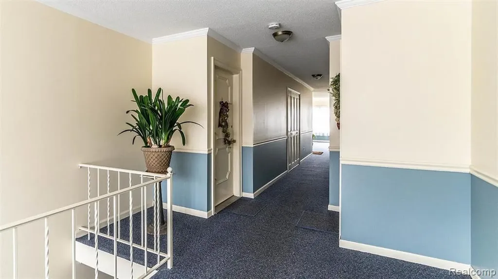 38226 Ann Arbor Trail Livonia City MI 48150