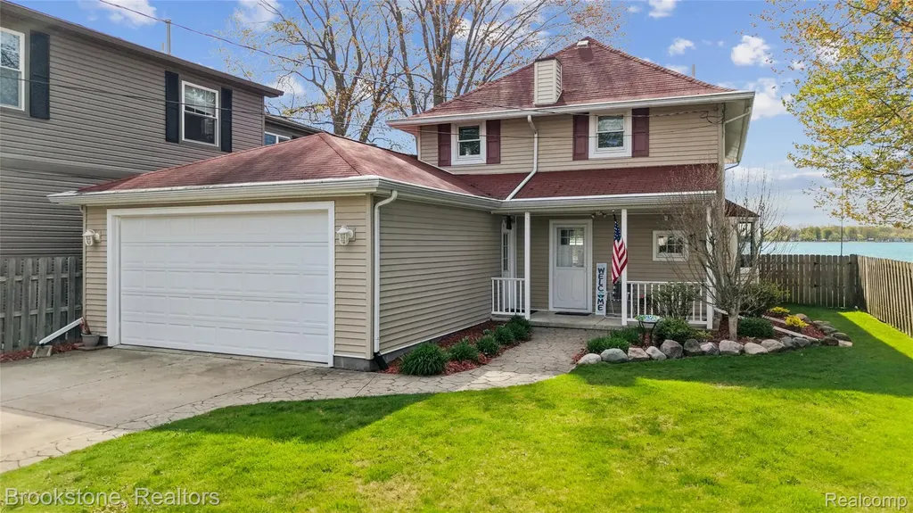 2230 Elm Street Algonac City MI 48001