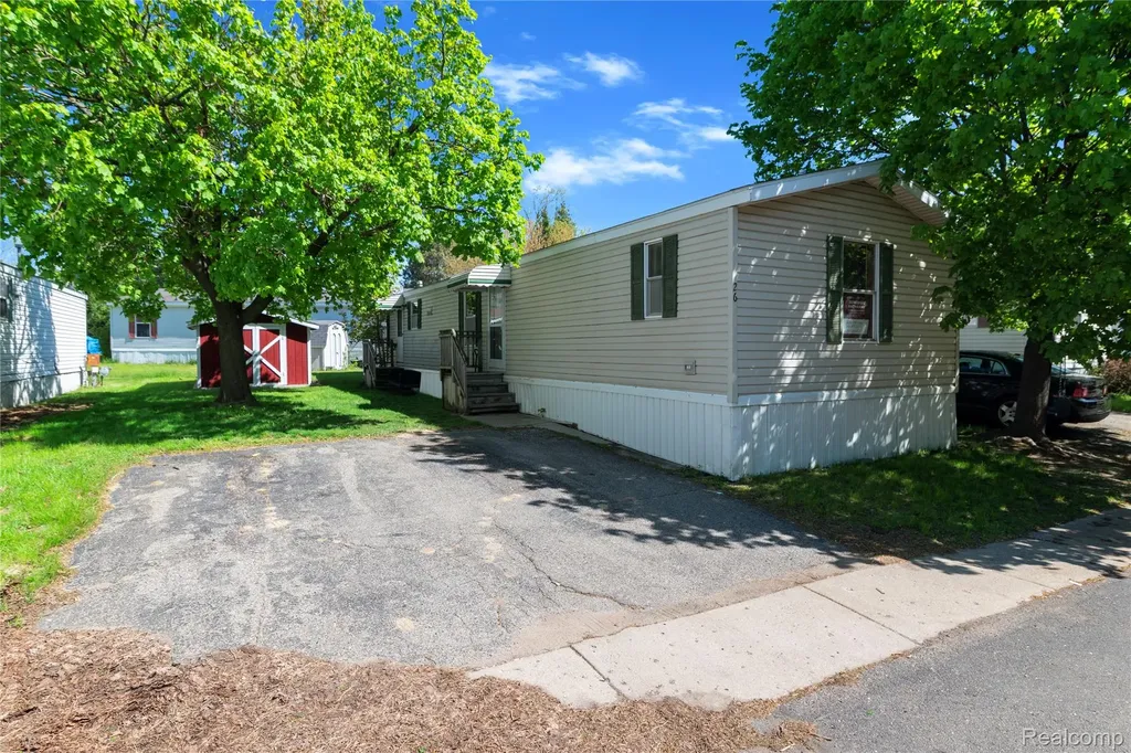 351 North Squirrel Road Auburn Hills City MI 48326