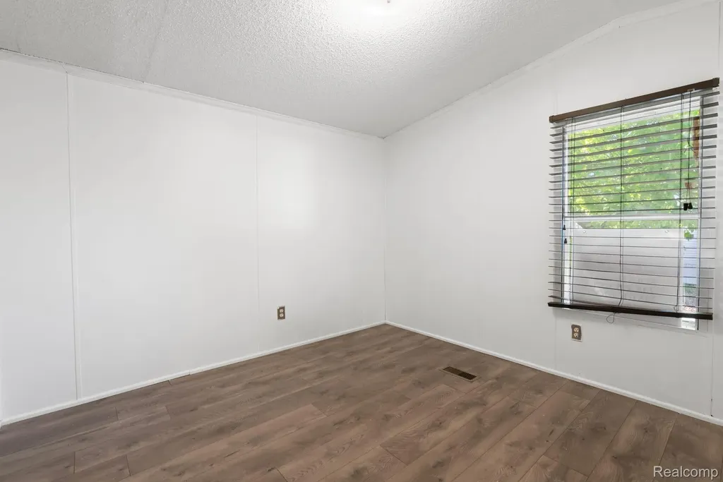 351 North Squirrel Road Auburn Hills City MI 48326