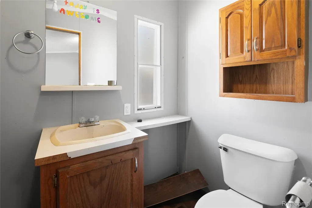 351 North Squirrel Road Auburn Hills City MI 48326