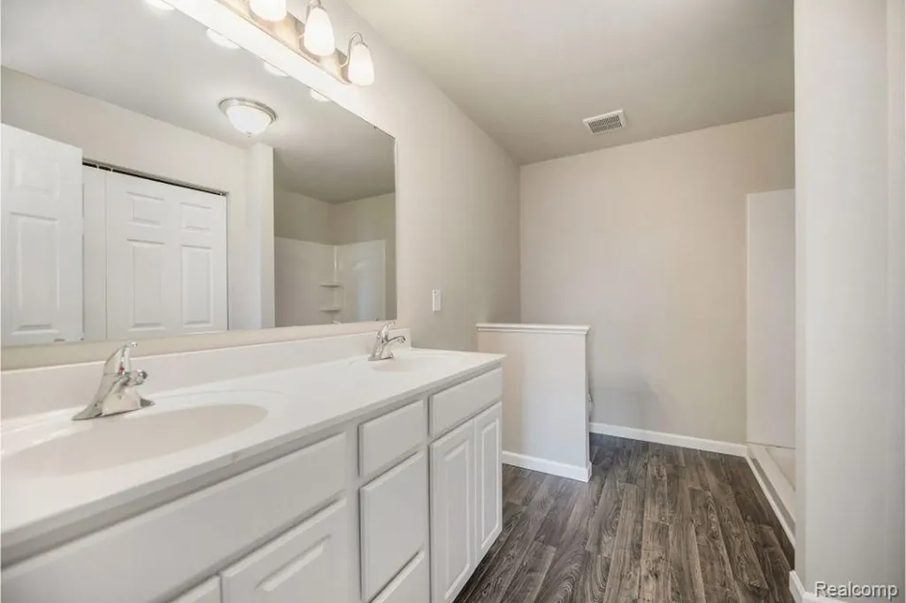 2112 Stillwater Drive Davison Township MI 48423