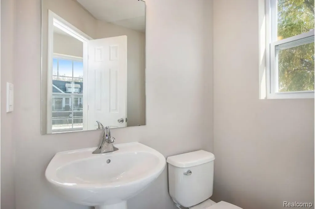 2112 Stillwater Drive Davison Township MI 48423
