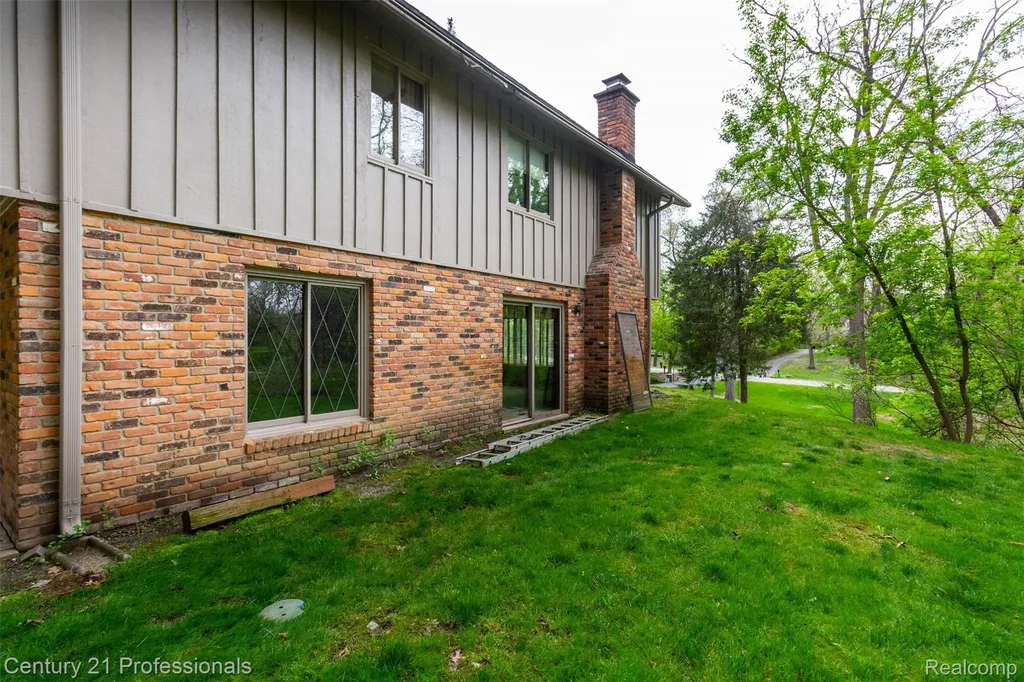 6133 Sundance Trail Genoa Township MI 48116