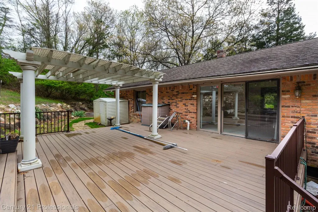6133 Sundance Trail Genoa Township MI 48116