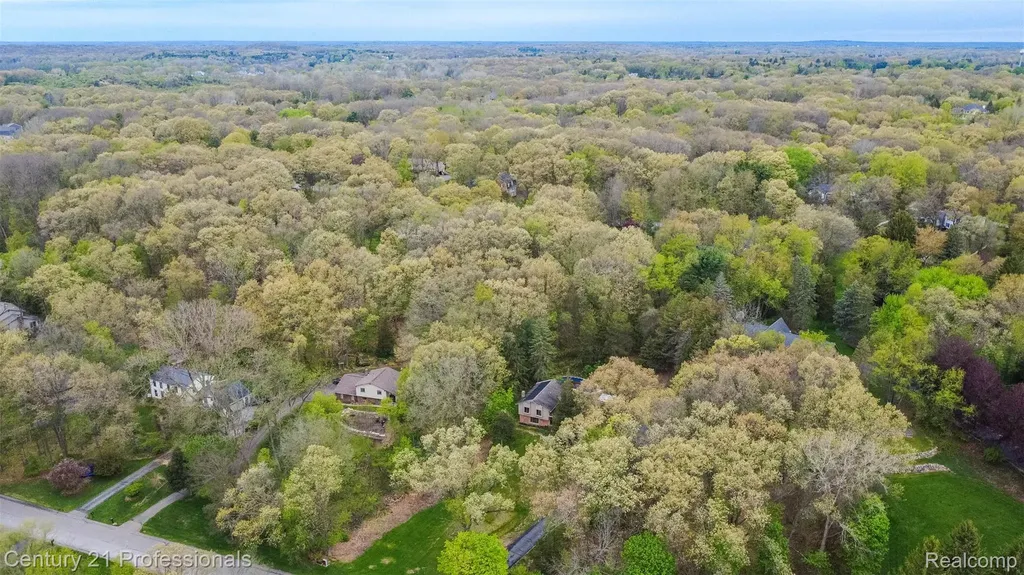 6133 Sundance Trail Genoa Township MI 48116