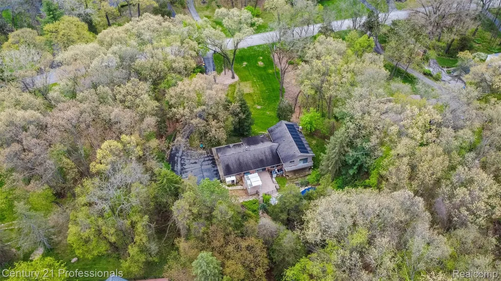 6133 Sundance Trail Genoa Township MI 48116
