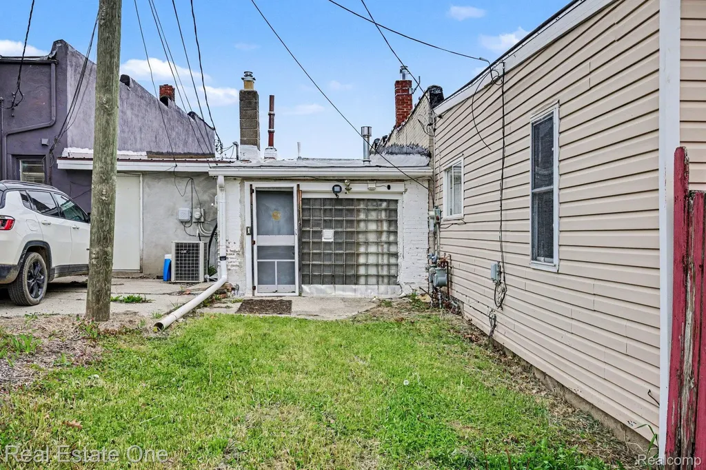 4237 Main Street Brown City City MI 48416