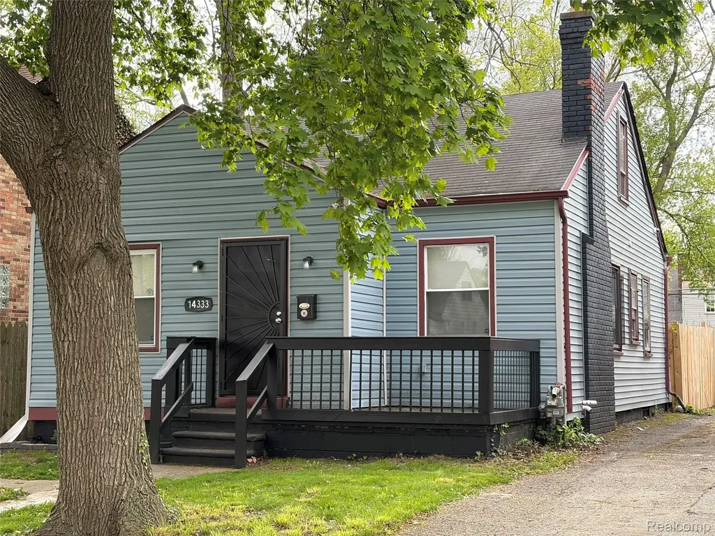 14333 Grandville Avenue Detroit City MI 48223