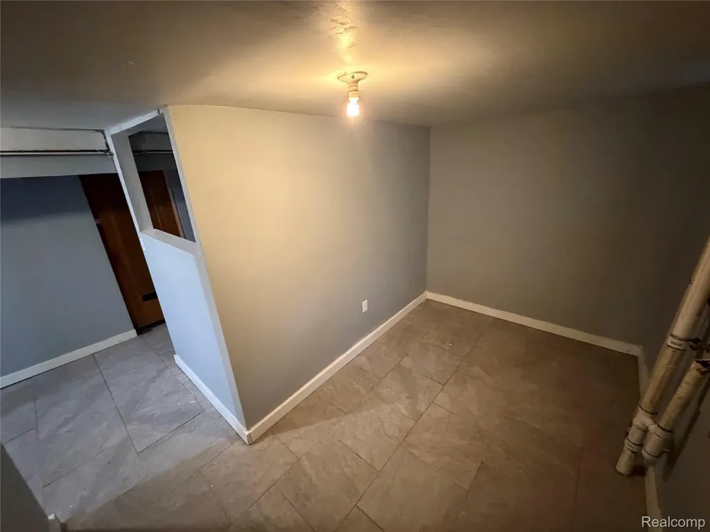 14333 Grandville Avenue Detroit City MI 48223