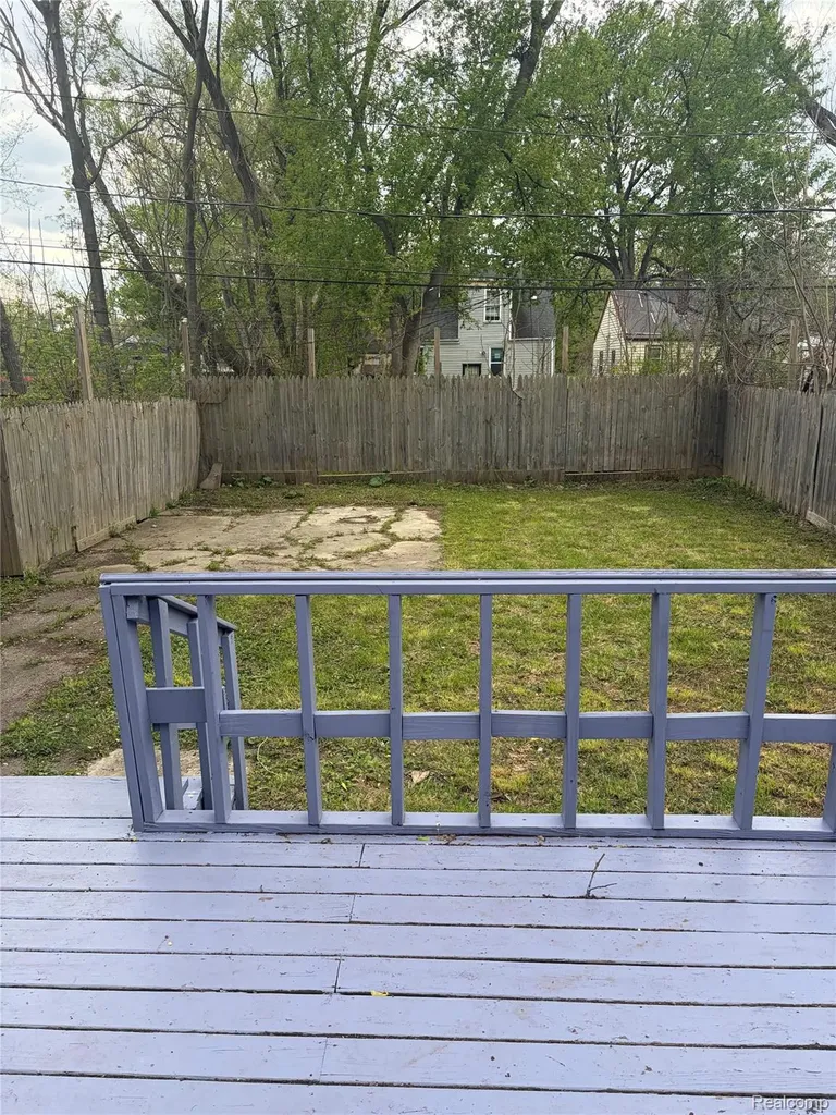 14333 Grandville Avenue Detroit City MI 48223