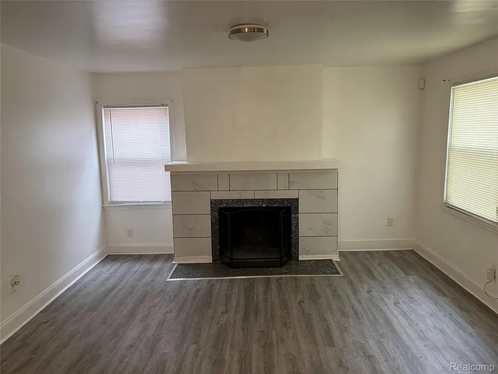 14333 Grandville Avenue Detroit City MI 48223