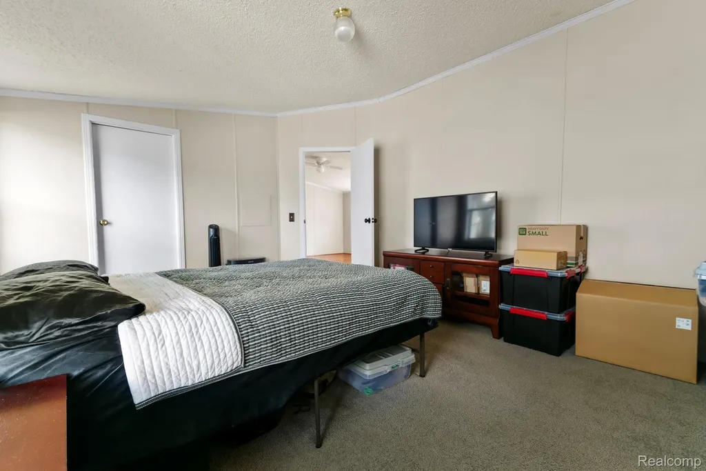 351 North Squirrel Road Auburn Hills City MI 48326