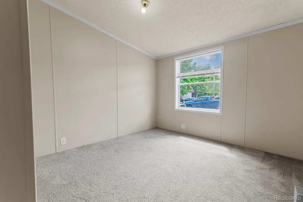 351 North Squirrel Road Auburn Hills City MI 48326